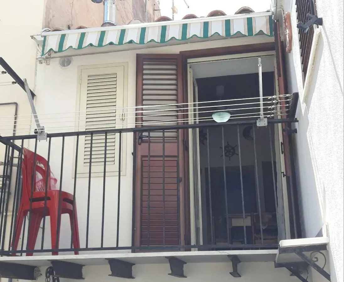 Apartment La Casetta Della Rocca Cefalu Italy